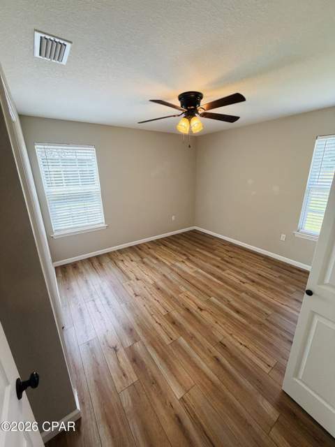 6601 Grande Oak Loop, Grand Ridge FL - photo 8 of 24