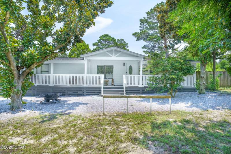 3 bedroom ManufacturedHome at 704 Gulf View Drive, Lake Powell Estates, Panama City Beach — photo 2