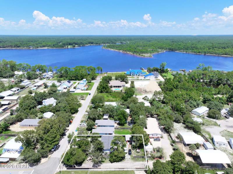 3 bedroom ManufacturedHome at 704 Gulf View Drive, Lake Powell Estates, Panama City Beach — photo 3