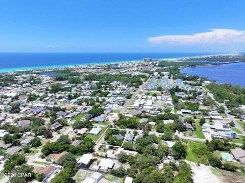 704 Gulf View Drive, Panama City Beach FL - photo 8 of 38