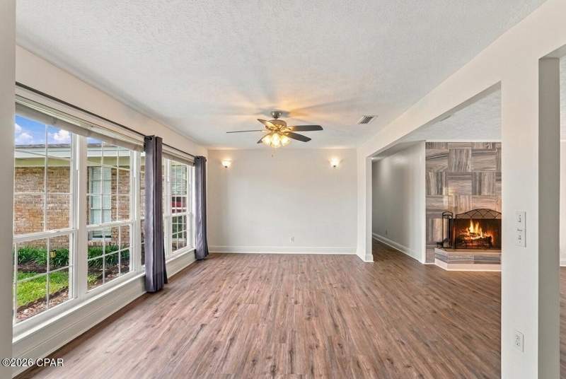 4 bedroom SingleFamilyResidence at 2306 Pretty Bayou Island Drive, Island View Estates, Panama City — photo 5