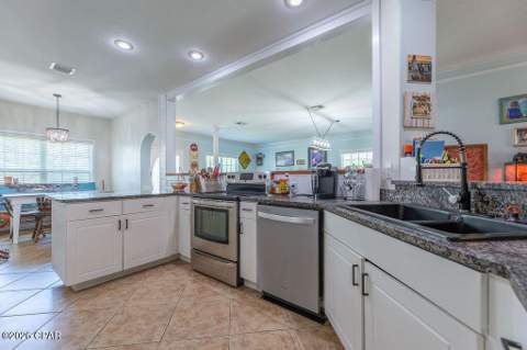 205 Windsor Way, Panama City Beach FL - photo 10 of 40