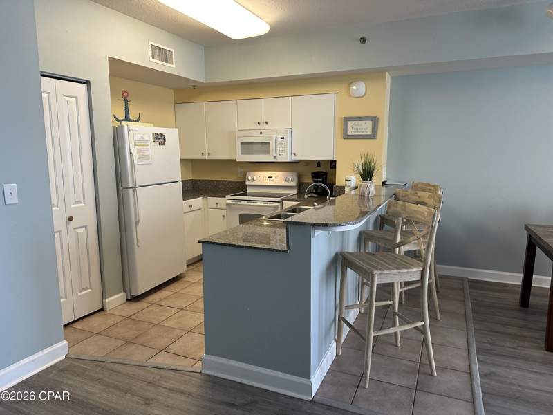 1 bedroom Condominium at 9900 S Thomas Drive 1227, Shores Of Panama Phase II, Panama City — photo 2