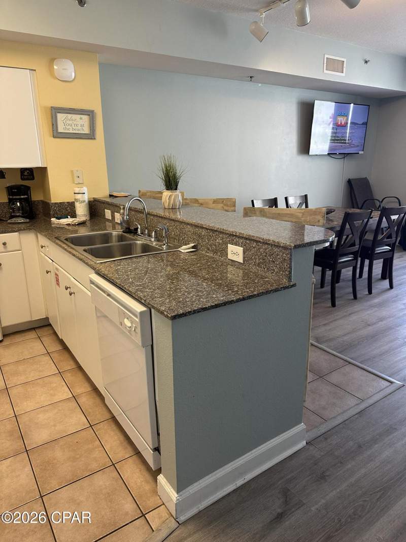 1 bedroom Condominium at 9900 S Thomas Drive 1227, Shores Of Panama Phase II, Panama City — photo 4