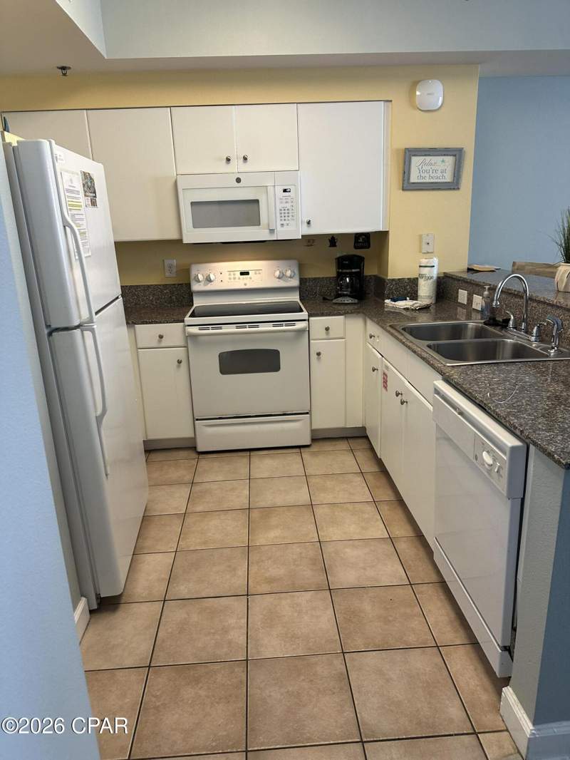 1 bedroom Condominium at 9900 S Thomas Drive 1227, Shores Of Panama Phase II, Panama City — photo 5