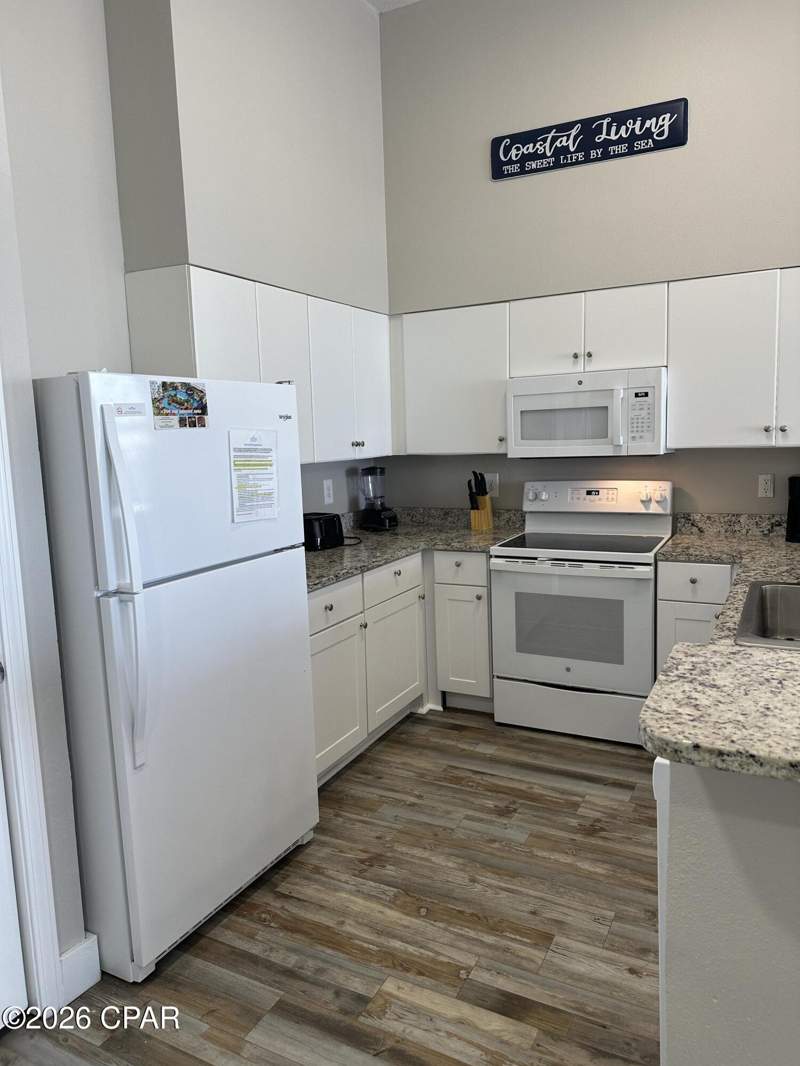 3 bedroom Condominium at 9900 S Thomas Drive 131, Shores Of Panama Phase II, Panama City — photo 4