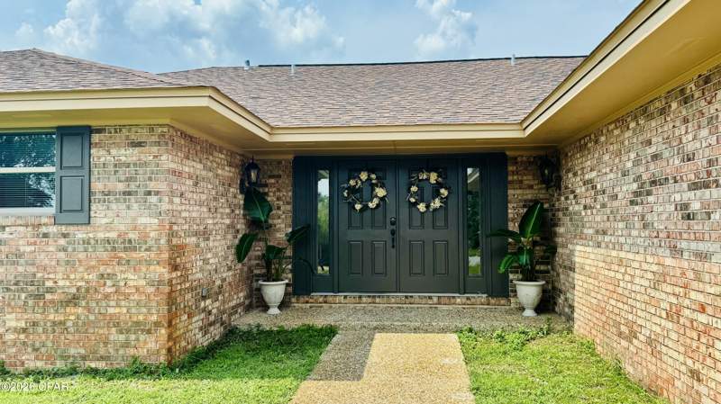 6 bedroom SingleFamilyResidence at 760 Rosemont Drive, Huntingdon Estates U-2, Panama City — photo 2