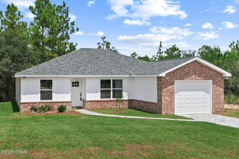 3 bedroom SingleFamilyResidence at 2186 Hague Lane, Sunny Hills, Chipley — photo 3