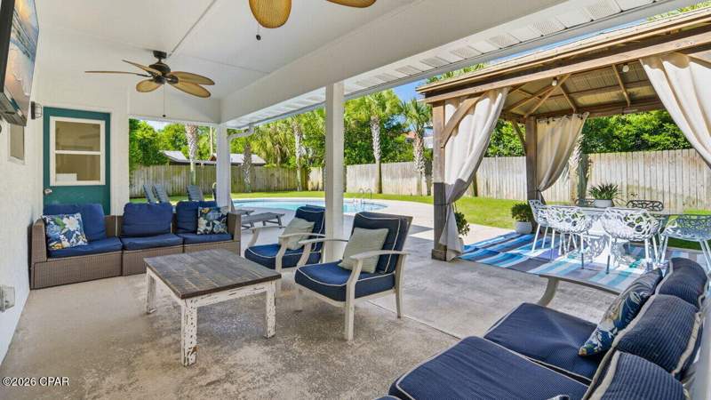 4 bedroom SingleFamilyResidence at 208 San Vincente Street, El Centro Beach, Panama City Beach — photo 3