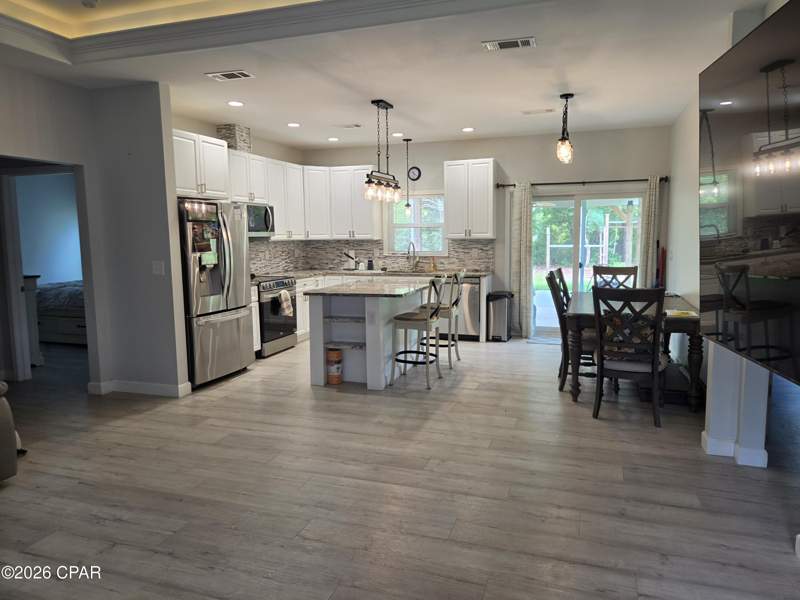 3 bedroom SingleFamilyResidence at 3445 Cardinal Place, Leisure Lakes 1st Add, Chipley — photo 5