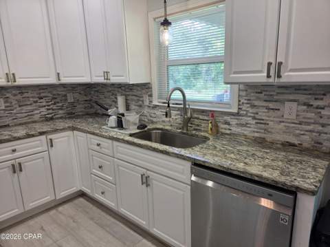 3445 Cardinal Place, Chipley FL - photo 7 of 59