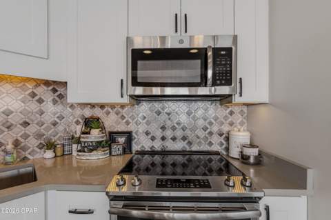 1600 Marina Bay Drive 606, Southport FL - photo 10 of 50