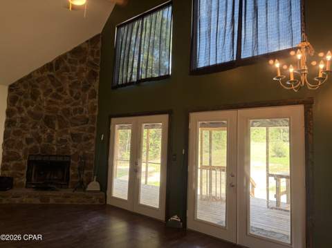 1029 Putnam Avenue, Alford FL - photo 7 of 34