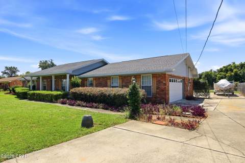 637 Baywood Drive, Lynn Haven FL - photo 8 of 45