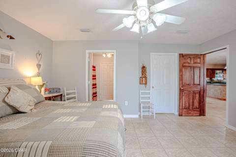 9107 Sunshine Drive, Youngstown FL - photo 13 of 30