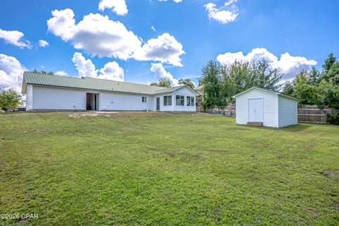 9107 Sunshine Drive, Youngstown FL - photo 22 of 30