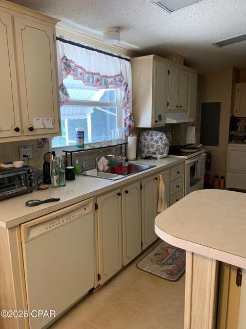 1670 Acre Circle, Panama City Beach FL - photo 7 of 45