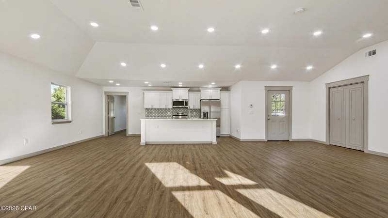 4 bedroom SingleFamilyResidence at 112 N Gayle Avenue, Cove Terrace, Panama City — photo 5