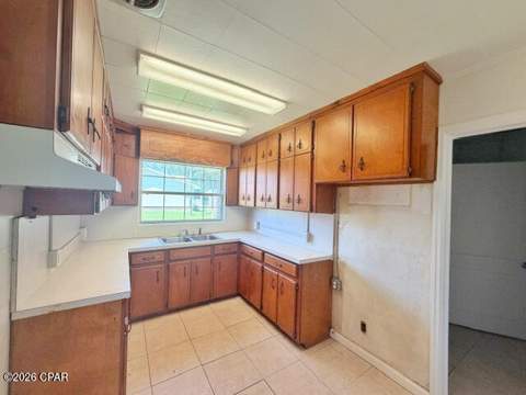 6920 Florida Street, Grand Ridge FL - photo 18 of 43
