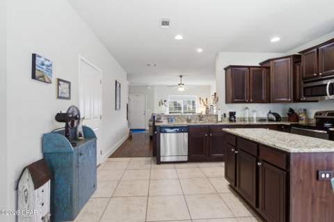 330 Madison Circle, Panama City Beach FL - photo 17 of 37