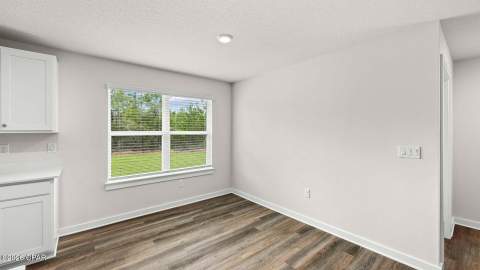 4059 Falcon Drive, Chipley FL - photo 10 of 31