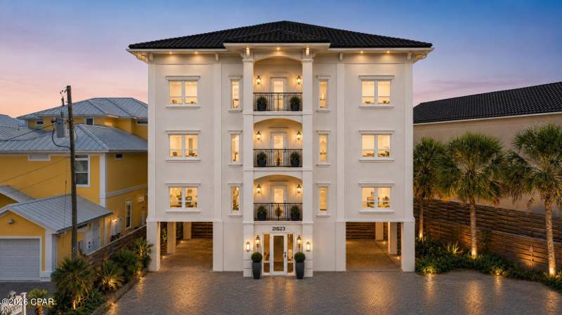 12 bedroom MultiFamily at 21523 Front Beach Road, Riviera Beach, Panama City Beach — photo 2