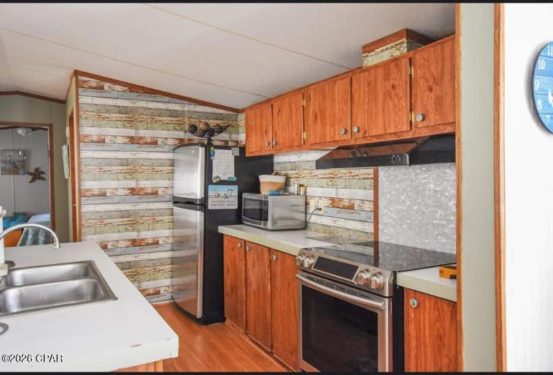 3 bedroom ManufacturedHome at 319 15th Street, Laguna Beach Estates 8th Add, Panama City Beach — photo 5