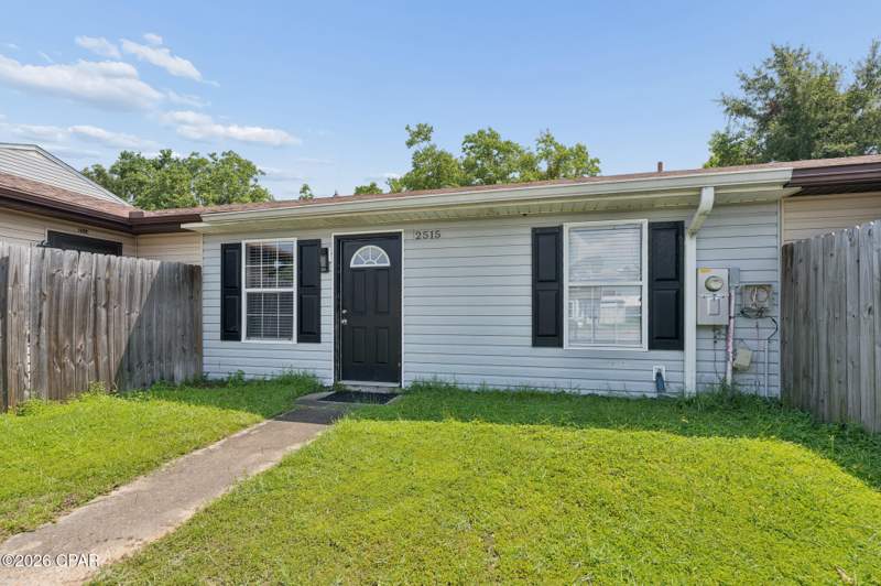 2 bedroom Attached at 2515 Johnson Drive, Belaire Estates Replat, Lynn Haven — photo 1