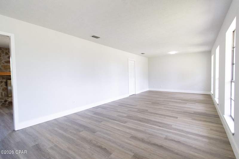 3 bedroom SingleFamilyResidence at 6407 Heather Marie Lane, Imperial Oaks, Panama City — photo 3