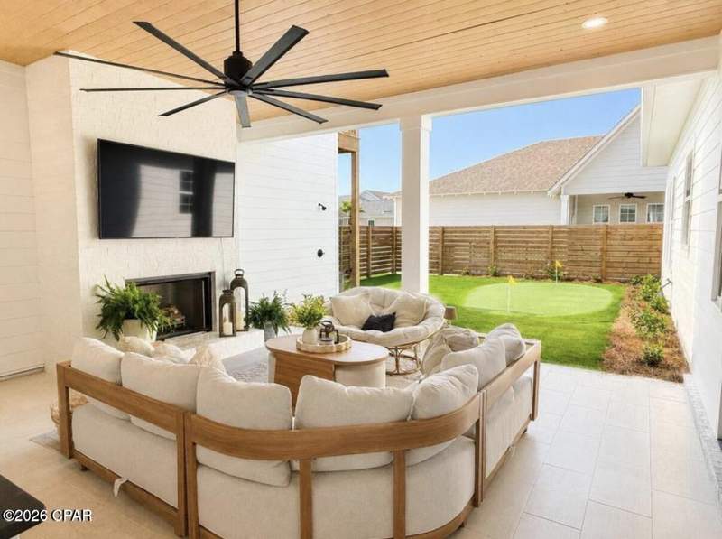 7 bedroom SingleFamilyResidence at 211 Cicero Street, Tapestry Park, Panama City Beach — photo 2
