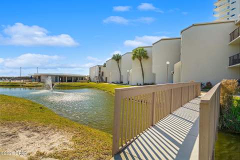 8727 Thomas Drive E8, Panama City FL - photo 24 of 33