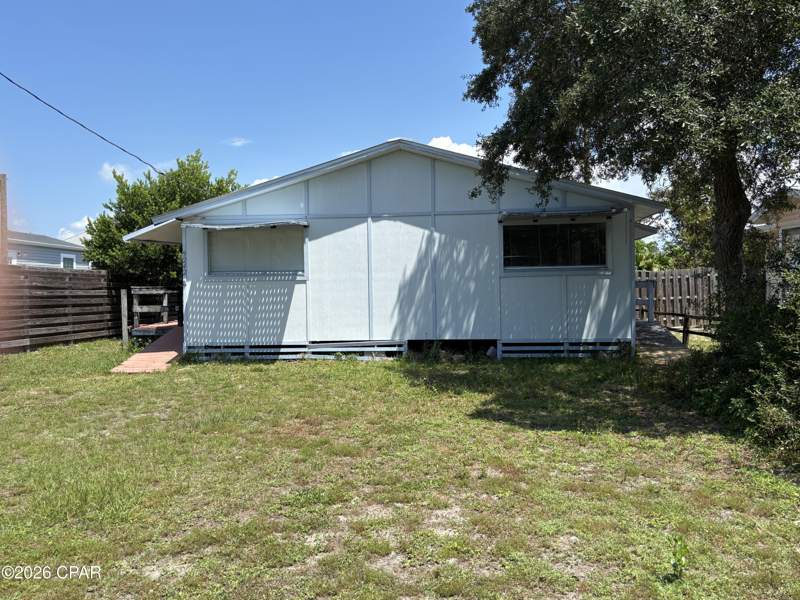 2 bedroom SingleFamilyResidence at 9242 Cockles Avenue, Beacon Hill, Port St Joe — photo 5