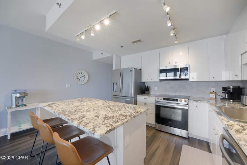 2 bedroom Condominium at 9860 S Thomas Drive 1123, Laketown Wharf Phase II, Panama City Beach — photo 5