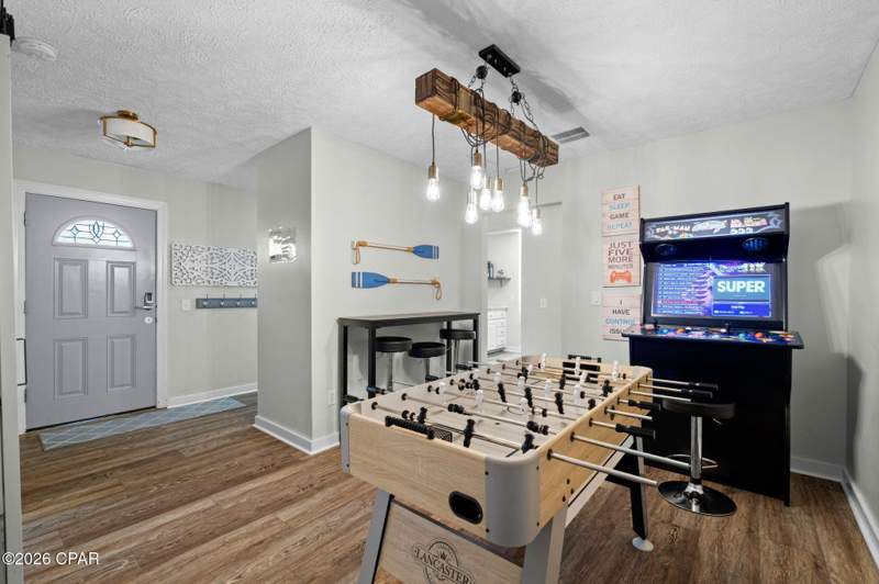 4 bedroom SingleFamilyResidence at 3914 Sabine Street, Holiday Beach Unit 6, Panama City — photo 2