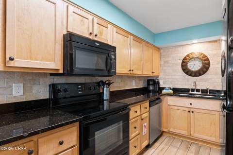 5801 Thomas Drive 204, Panama City Beach FL - photo 10 of 41