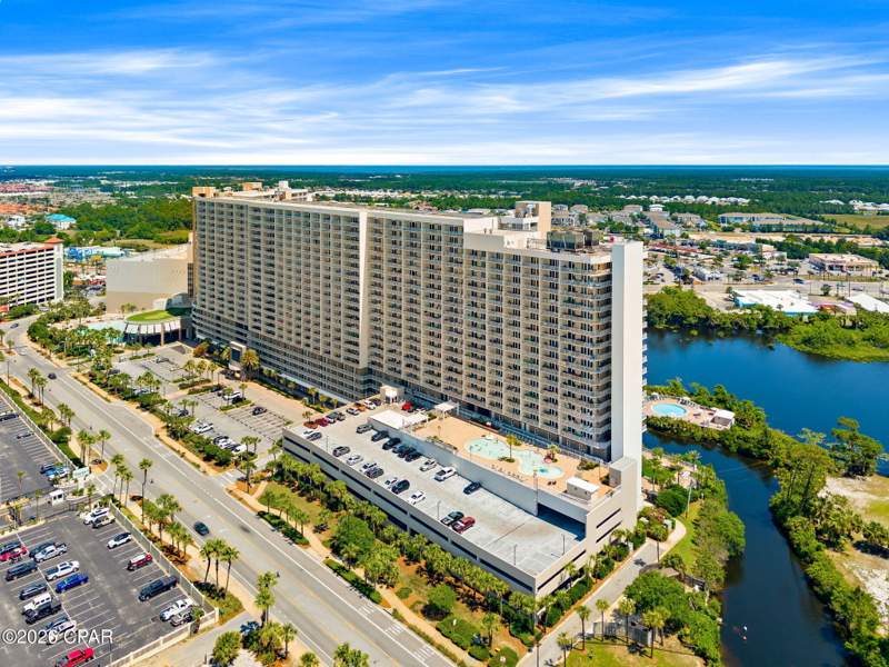 3 bedroom Condominium at 9902 S Thomas Drive 732, Laketown Wharf, Panama City — photo 4
