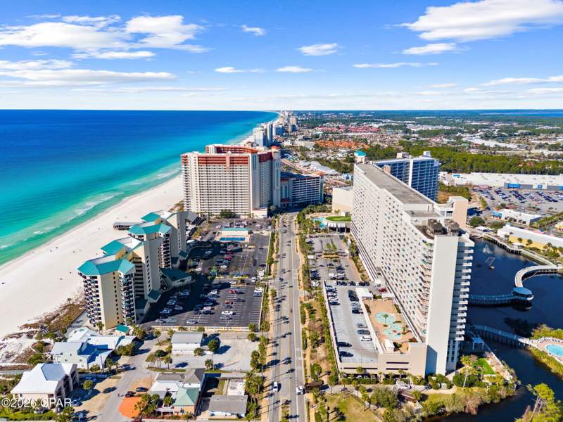 3 bedroom Condominium at 9902 S Thomas Drive 732, Laketown Wharf, Panama City — photo 5