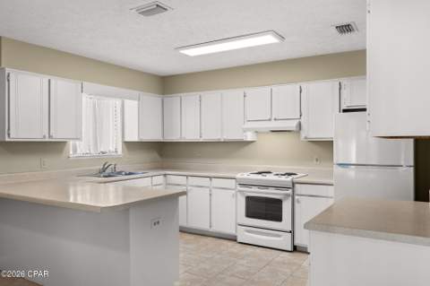 1712 Maine Avenue, Lynn Haven FL - photo 10 of 30