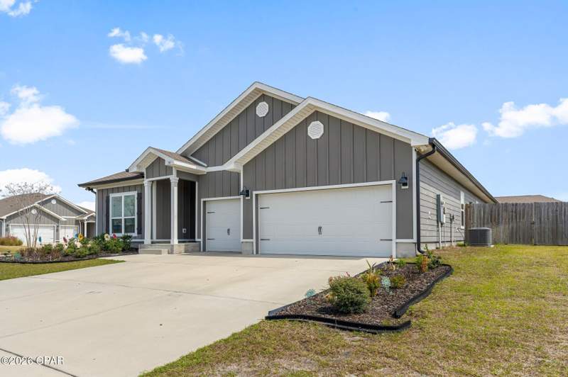 4 bedroom SingleFamilyResidence at 301 Allie Way, Bridge Harbor, Panama City — photo 2