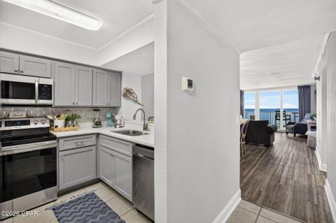 7205 Thomas Drive 1205, Panama City Beach FL - photo 9 of 38