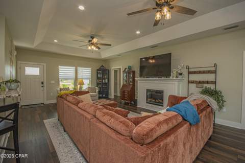 9135 Sunshine Drive, Youngstown FL - photo 17 of 90