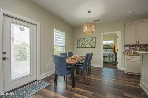 9135 Sunshine Drive, Youngstown FL - photo 22 of 90