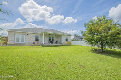 9135 Sunshine Drive, Youngstown FL - photo 6 of 90