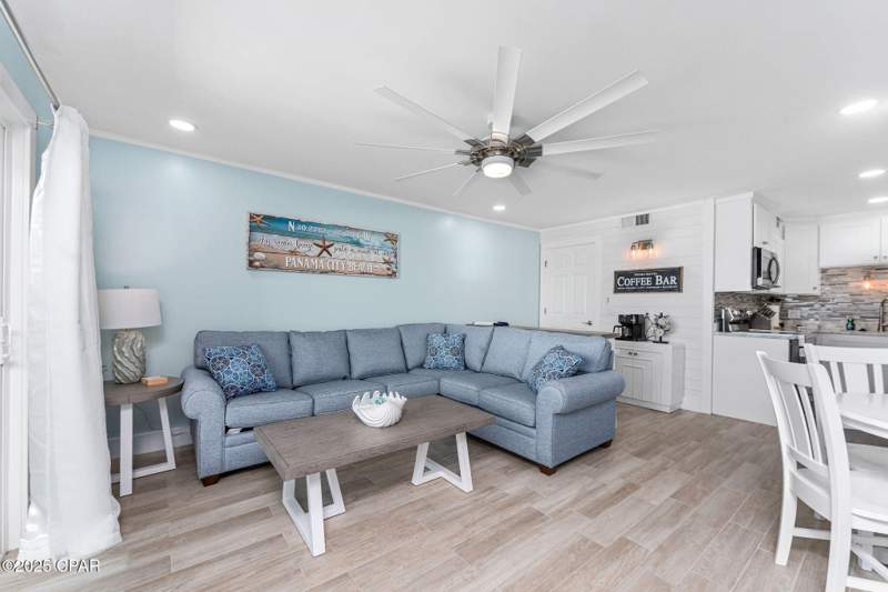 1 bedroom Condominium at 8743 Thomas Drive 421, The Summit, Panama City Beach — photo 3