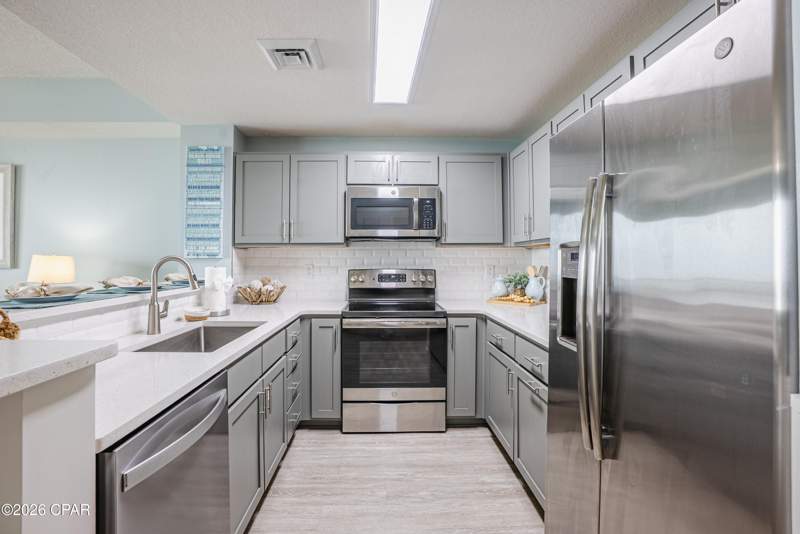 1 bedroom Condominium at 15928 Front Beach Road 1505, Calypso Towers III, Panama City Beach — photo 4