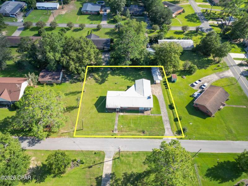 3 bedroom SingleFamilyResidence at 1109 11th Avenue, Graceville Heights, Graceville — photo 3