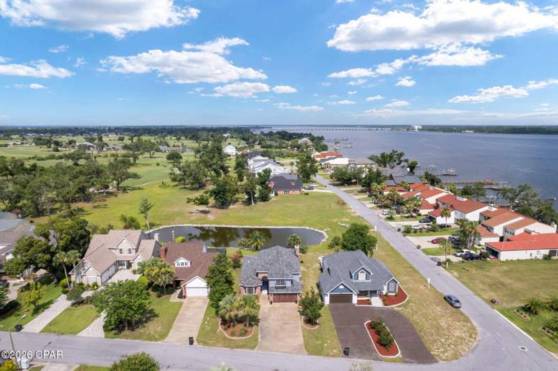 4 bedroom SingleFamilyResidence at 2407 Country Club Drive, Country Club Harbour Estates, Lynn Haven — photo 2