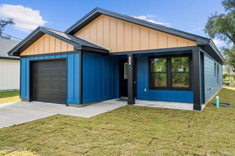 3 bedroom Attached at 609 Maple Avenue, Millville, Panama City — photo 3
