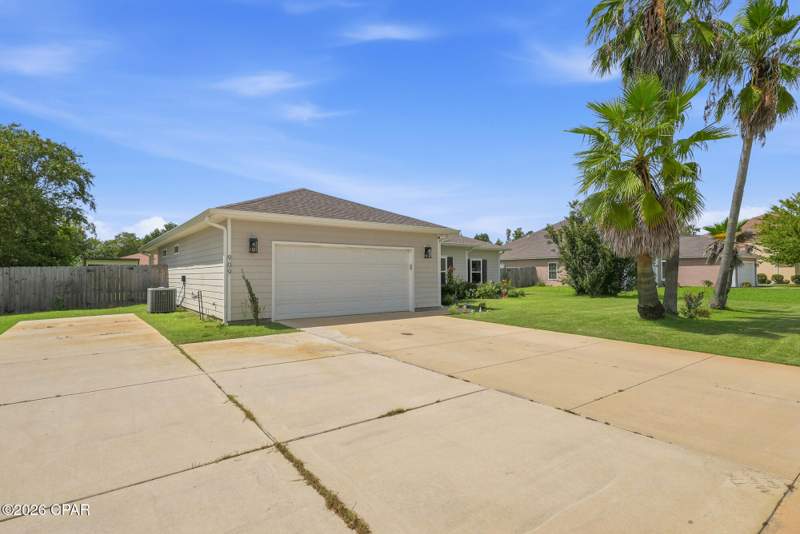 4 bedroom SingleFamilyResidence at 909 Mallory Drive, Northshore Phase Vi, Panama City — photo 3