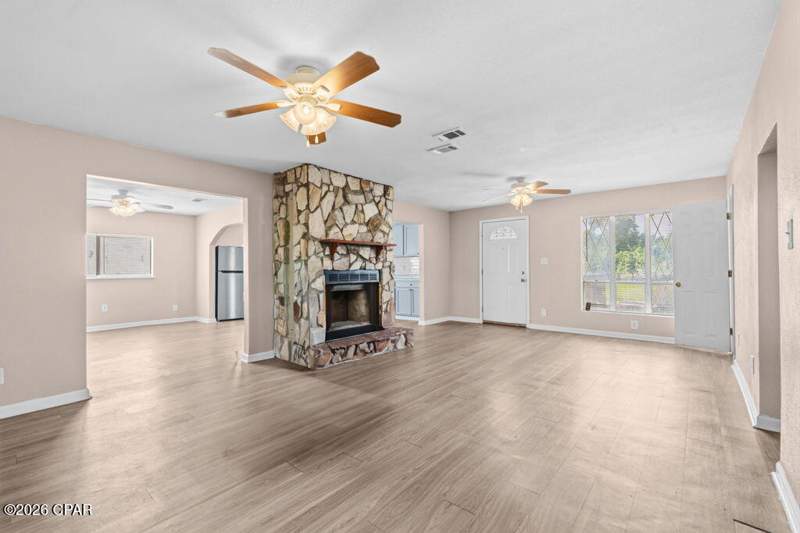 4 bedroom SingleFamilyResidence at 2207 E 8th Street, Shermans 2nd Add, Panama City — photo 4